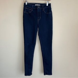 Levi’s 721 High Rise Skinny Jeans Size 26